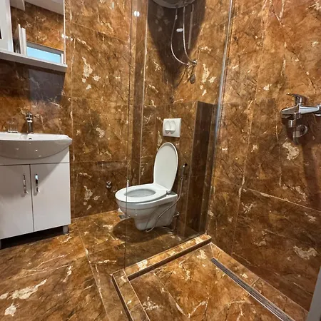 בית הארחה Center Point