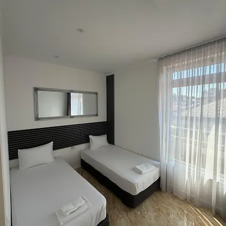 בית הארחה Center Point 3*