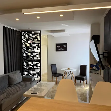 Center Point בית הארחה 3*