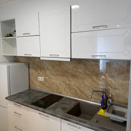 Center Point בית הארחה 3*